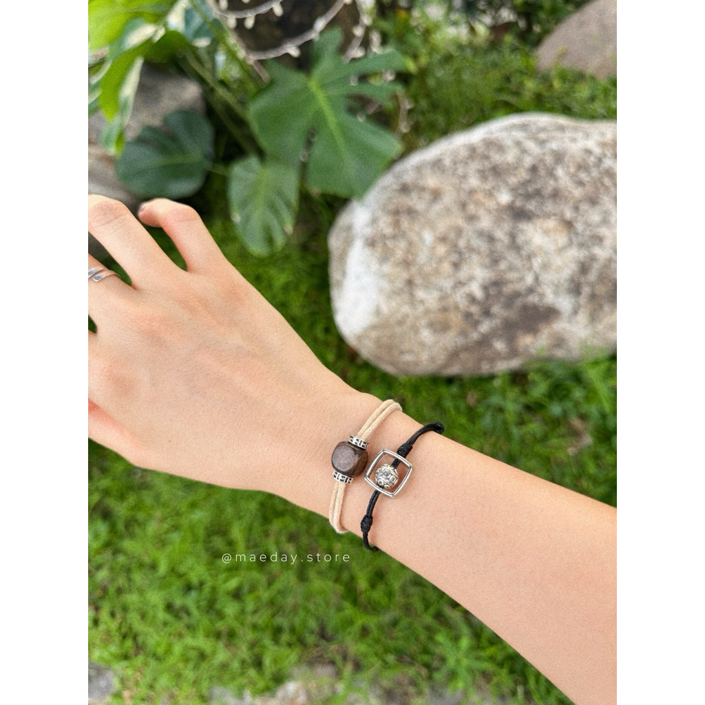 Vòng tay Toho - vòng khoen vuông mix charm tuỳ chỉnh kích thước