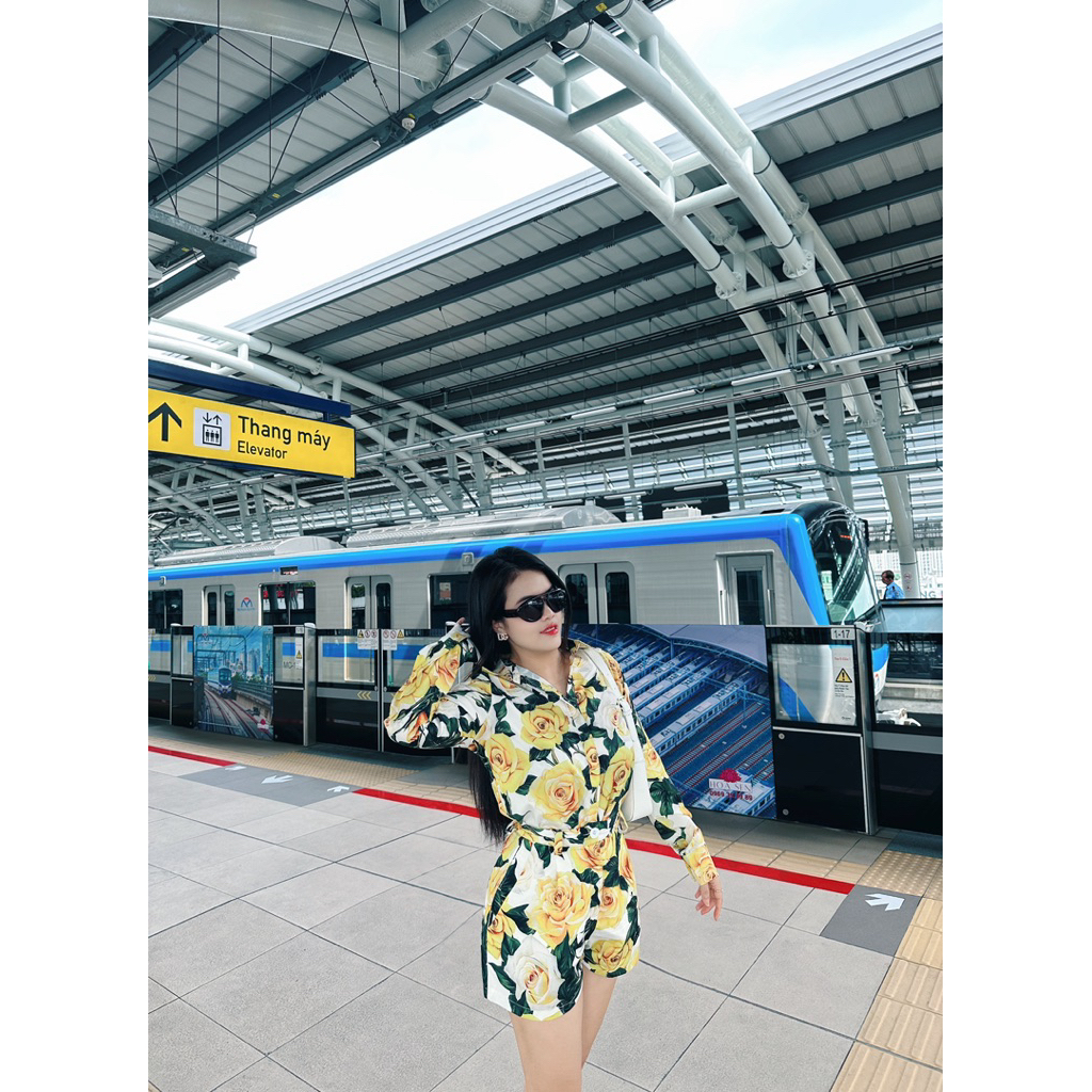 Áo sơ mi hoa vàng tay dài D&G