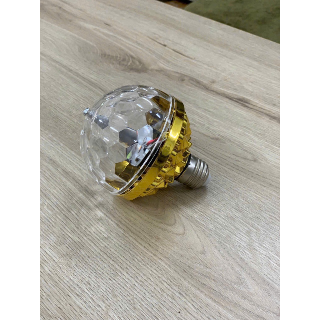 Bóng đèn led tự xoay 7 màu Cầu E27 MAGIC BALL Vũ trường, phòng sân khấu , phòng khách , sân tiệc , bay phòng