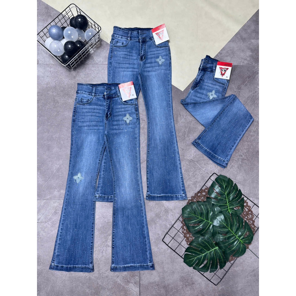 Quần Jeans Nữ Ống Loe Dài Lưng Cao Thêu Hoa Đính Đá