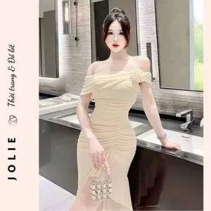 Đầm Dự Tiệc Body Ôm Dáng - Váy Nữ Trễ Vai Phối Hoa 3D Xẻ Tà Nhún Eo Gợi Cảm