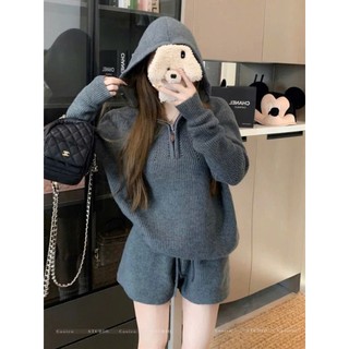 Set áo len kèm mũ form rộng tay dài  kèm khoá kéo phối quần short suông xinh xắn tiểu thư cho nàng - BaoTrang.clothes