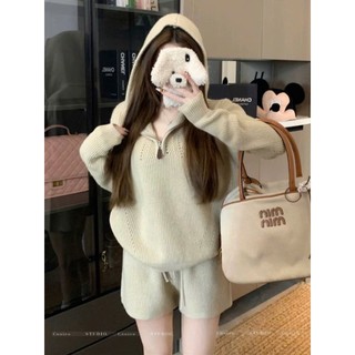 Set áo len kèm mũ form rộng tay dài  kèm khoá kéo phối quần short suông xinh xắn tiểu thư cho nàng - BaoTrang.clothes