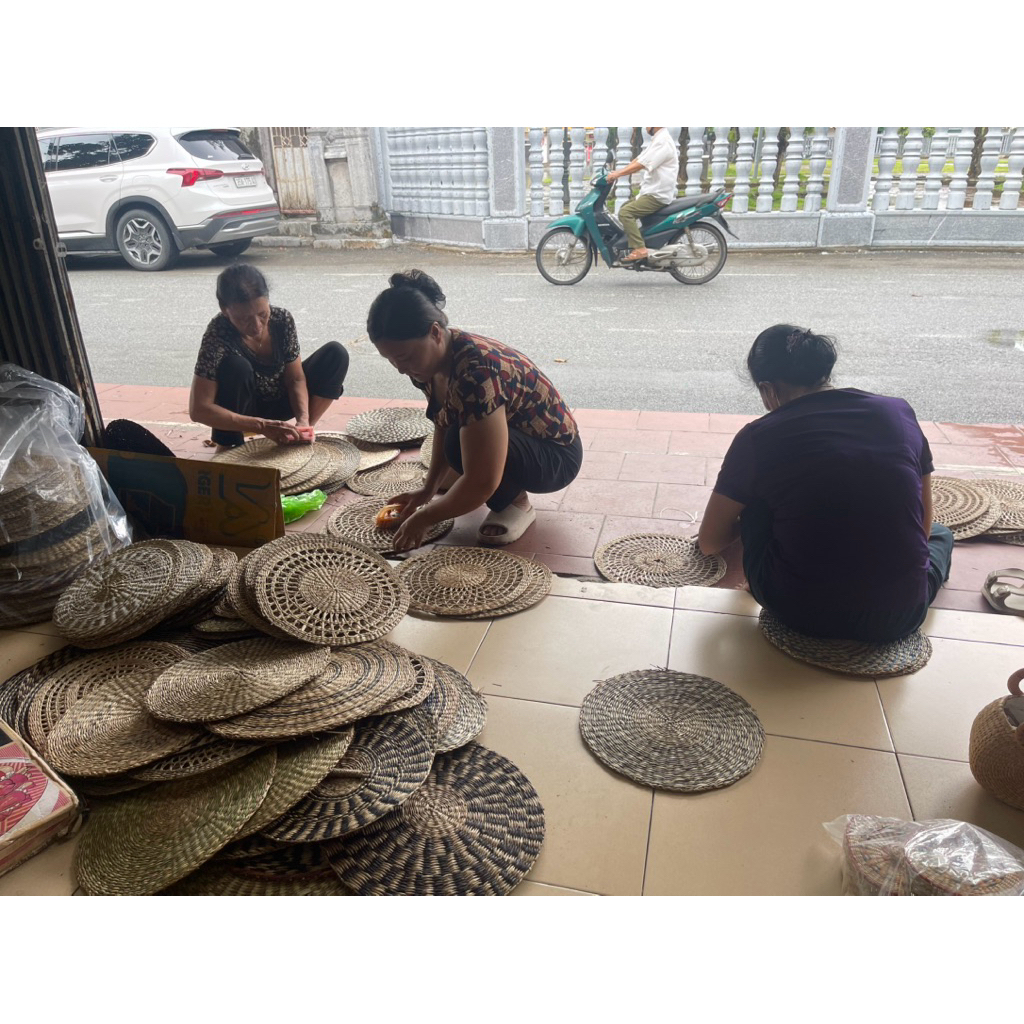 Thảm cói , tấm lót cói lót bàn ăn , lót bình hoa , treo tường oDecor