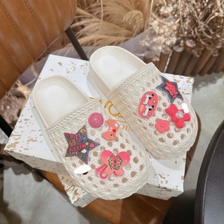 👠👠👠Dép sục rọ siêu xinh nhẹ êm ( tặng charm màu hồng ngẫu nhiên) size nhỏ