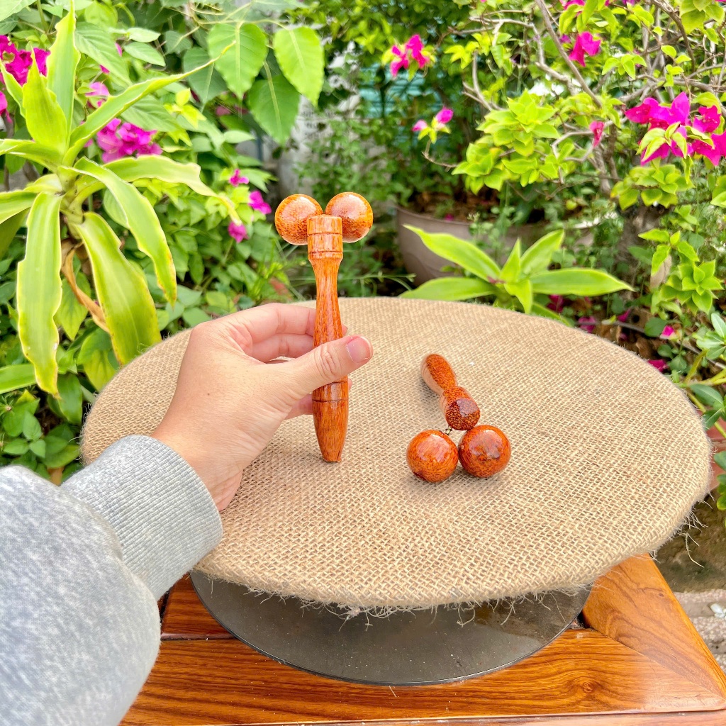 Cây Lăn Massage Gỗ Dừa Mặt Mũi Hít Loại Nhỏ Tiện Lợi, Nhỏ Gọn, Dễ Dùng, Đa Năng, Giảm Nhức Mỏi, Thư Giãn Cơ Thể - KIM TỨ