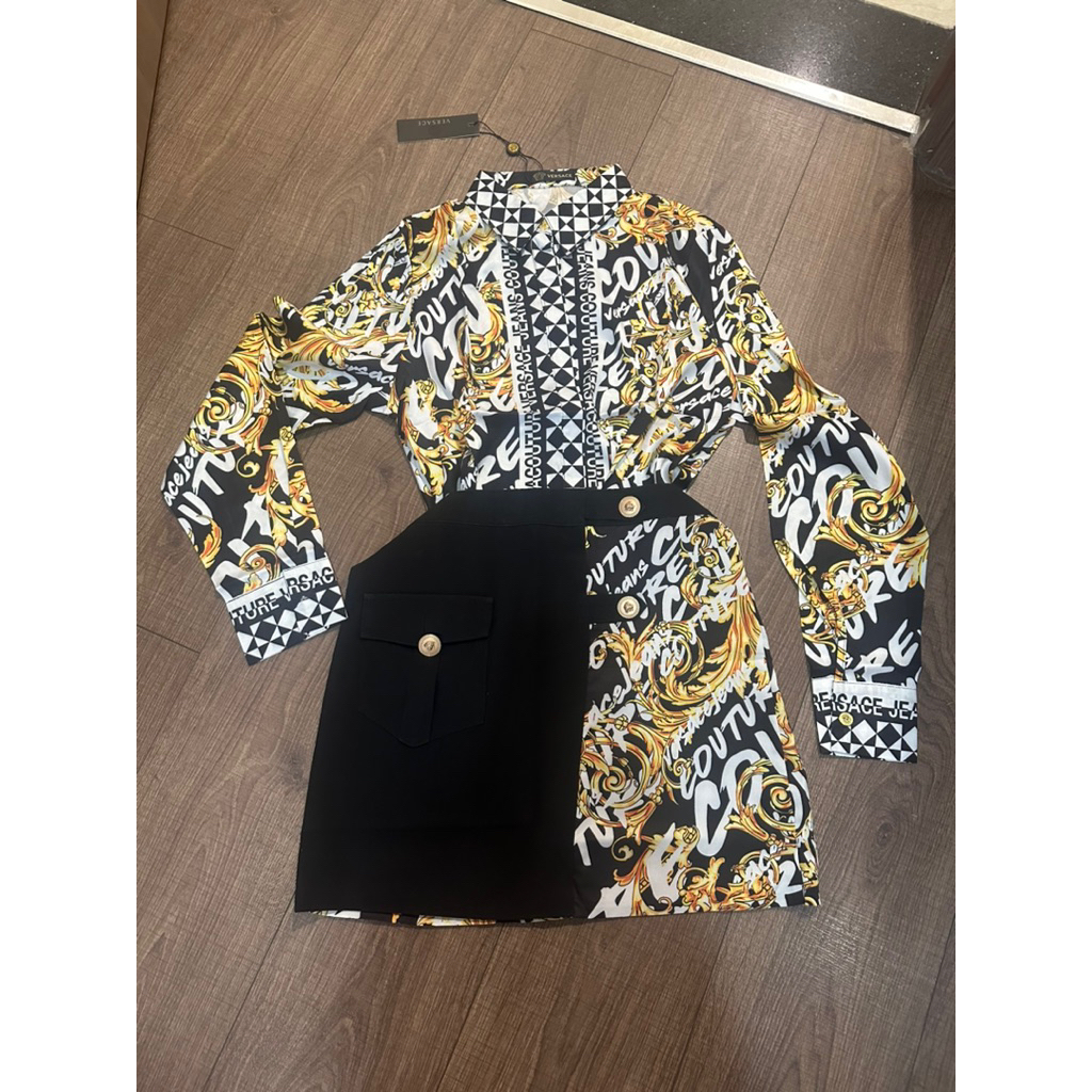 set áo thun và Váy ngắn Versace vàng