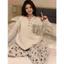 Set bộ đồ nỉ phối cúc in hình Kitty 2 màu nữ. Bộ đồ áo dài tay quần ống suông form rộng dễ thương