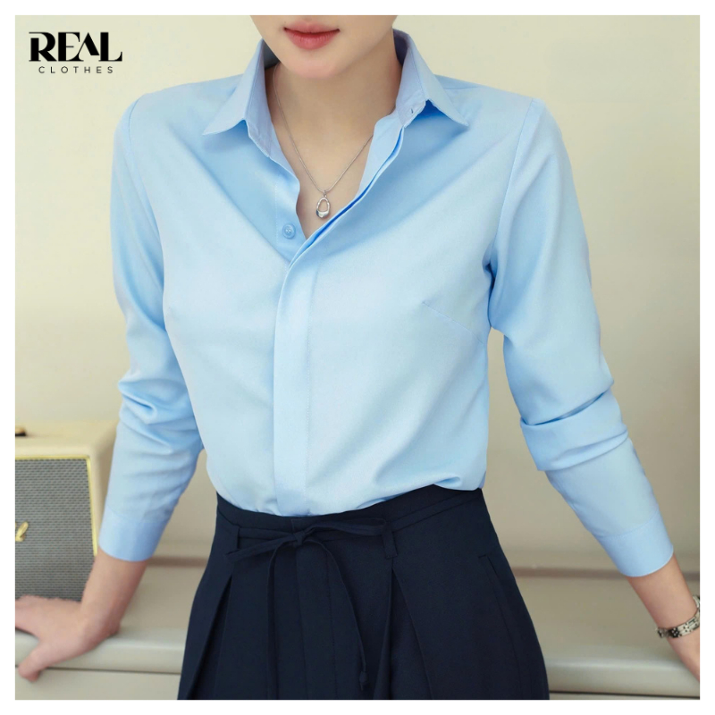 Sơ mi công sở cổ Đức màu xanh blue chít eo REAL CLOTHES, ít nhăn, có nút dự phòng
