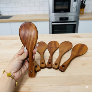 Muôi Vá xới cơm , múc canh bằng gỗ được làm từ gỗ xà cừ nguyên khối - Hùng Home