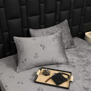 Bộ ga giường và vỏ gối nỉ nhung LUXURY M2T BEDDING dập nổi họa tiết nơ sang trọng