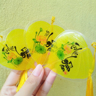 Lá bồ đề in chữ Vạn sự Bình An Tài Lộc Bình An