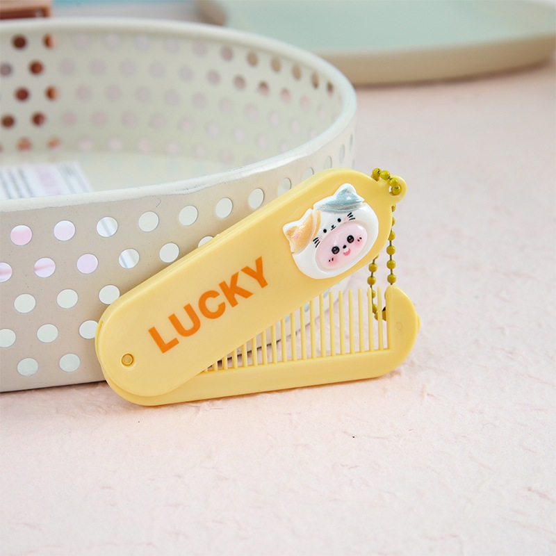 Lược gấp mini siêu dễ thương cho bé