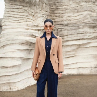 Áo Blazer nữ dài tay ve cổ vạt chéo HAGOO phong cách tối giản công sở thanh lịch [B8019]
