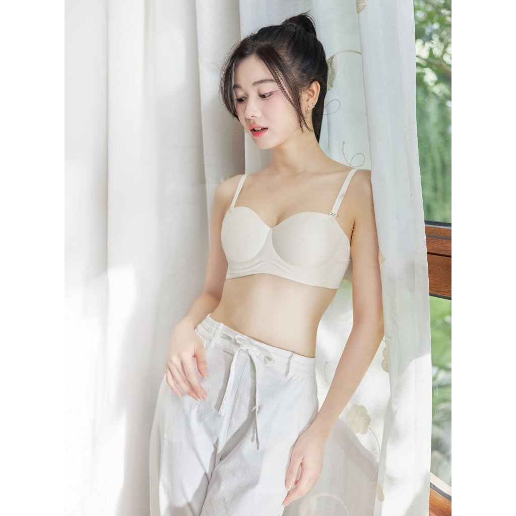 Áo lót ngực nữ TOKYOLIFE không gọng không viền đệm mỏng nâng ngực chống tụt 40004240 S9BRA002Q