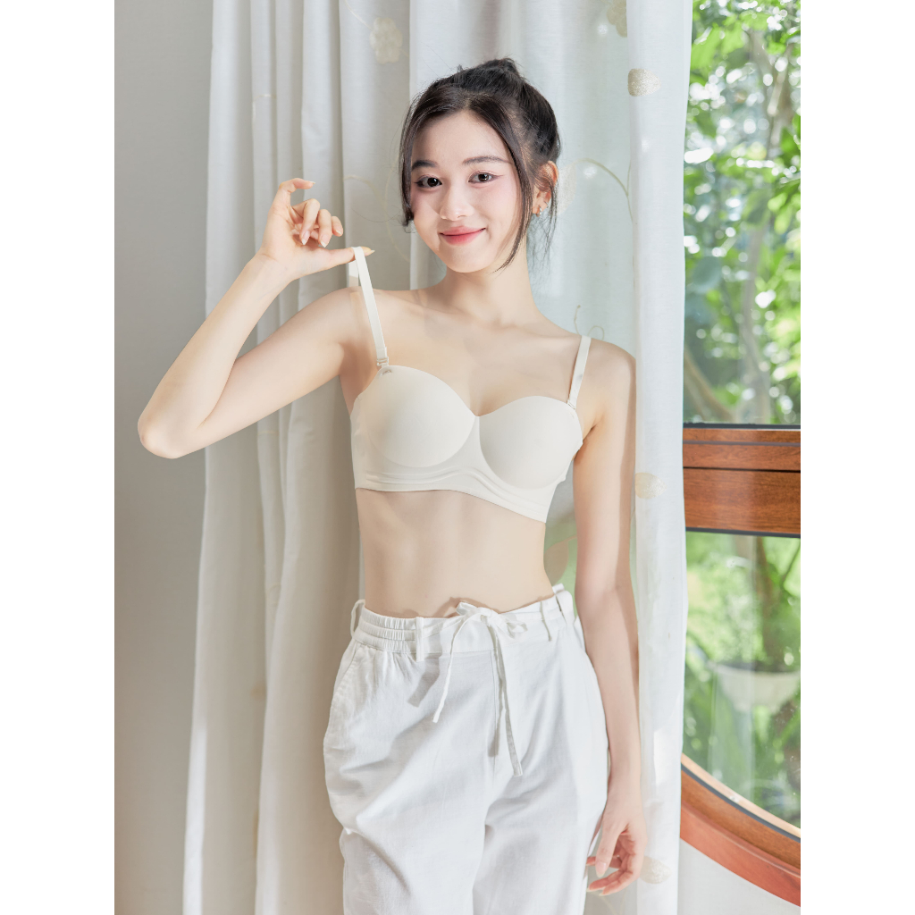 Áo lót ngực nữ TOKYOLIFE không gọng không viền đệm mỏng nâng ngực chống tụt 40004240 S9BRA002Q