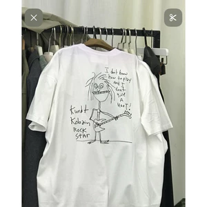Áo Thun Cậu Bé Đàn Hình In Sắc Nét-Chất Vải Dày Dặn,Không Xù Lông Unisex Áo Phông Thời Trang