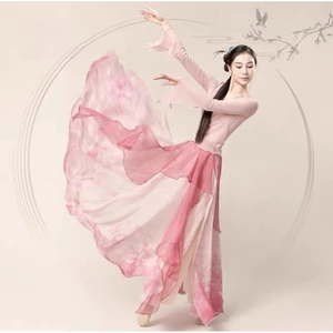 Trang phục khiêu vũ cổ điển – sang trọng, tinh tế