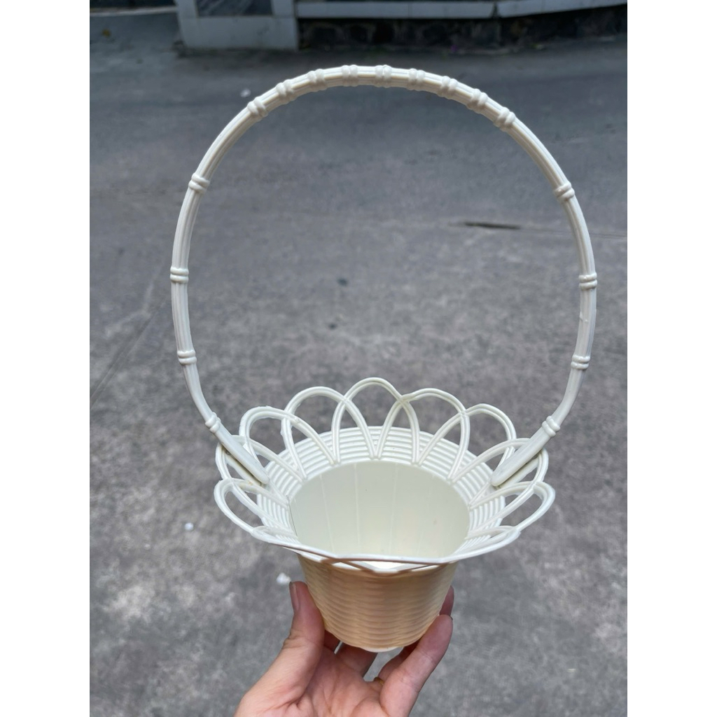 giỏ nhựa mini cắm hoa siêu xinh | Shopee Việt Nam