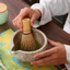 Chawan Bát đánh Matcha có miệng rót, đế cắm chổi Chasen ( Gốm sứ thủ công cao cấp )