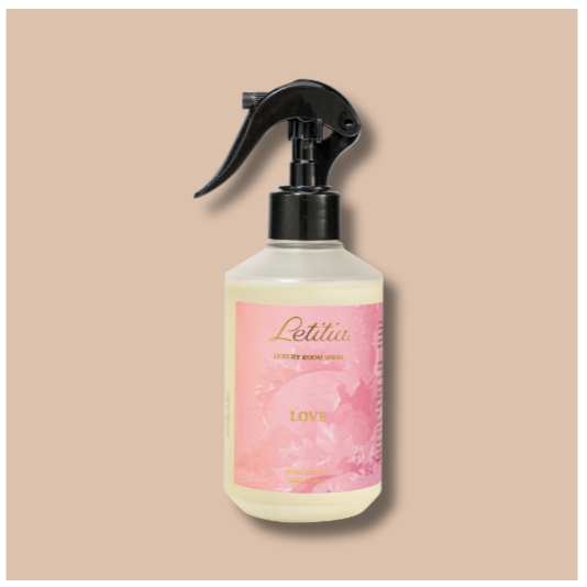 Bình Tinh Dầu Xịt Thơm Phòng Cao Cấp Letitia Hương Love Giúp Thơm Phòng Và Quần Áo Size 320ml