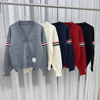 LT - Áo khoác len cadigan sọc tay cổ tim tag gấu, len ép dày dặn free size 1302