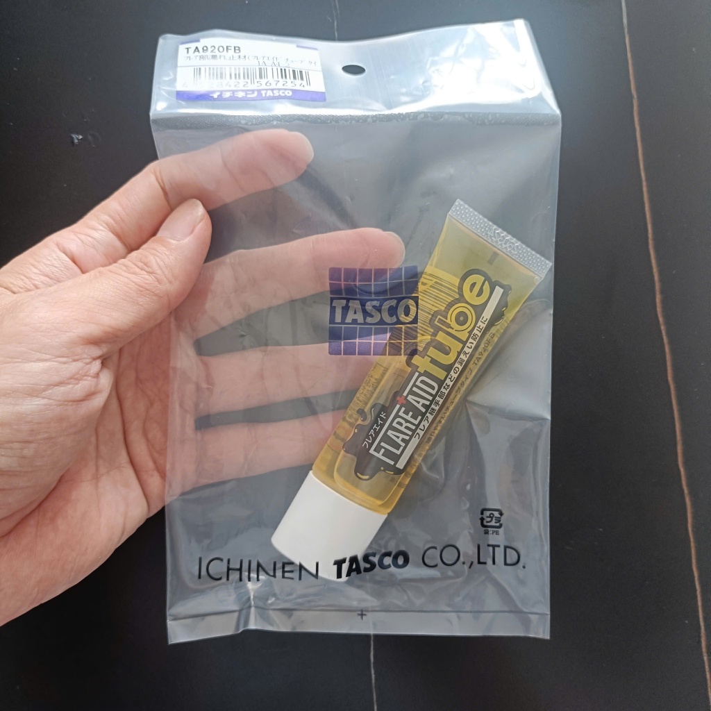 KEO BÔI MIỆNG LOE CHỐNG RÒ TASCO MADE IN JAPAN TA920FA/FB