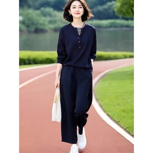 Bộ Đồ Thể Thao Trung Niên Xuân Thu – Áo Nỉ Hai Mảnh Giả + Quần Dài Lưng Thun Co Giãn