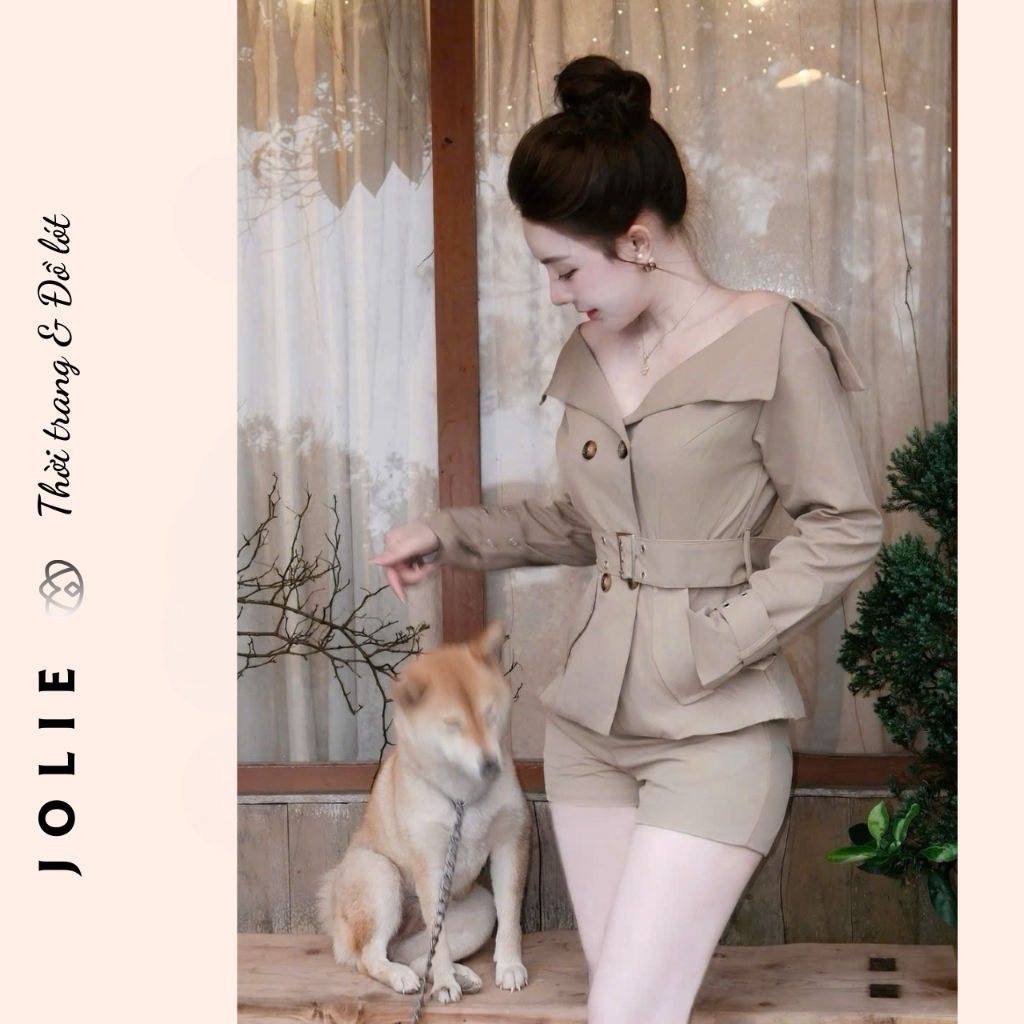 Set Kaki Blazer Cropped Trễ Vai Kèm Đai Thắt Eo Phối Quần Short Cạp Cao