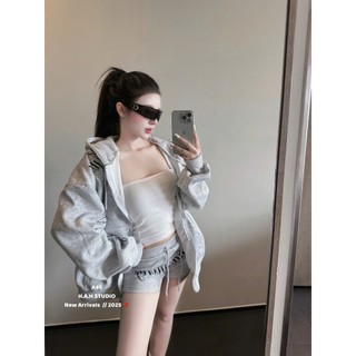 Set 3in1 áo hoodie zip nỉ form rộng kèm bra hai dây phối quần short ôm body xinh xắn tiểu thư cho nàng- BaoTrang.clothes