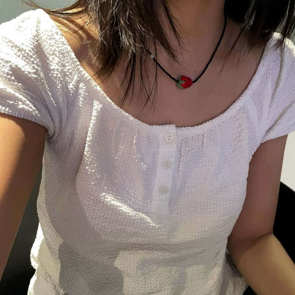 Vòng cổ Nước ép dâu tây hạt chia