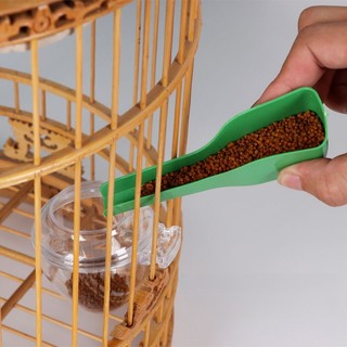 Thìa Xúc Cám Cho Chim Cảnh – Dụng Cụ Cho Ăn Tiện Lợi
