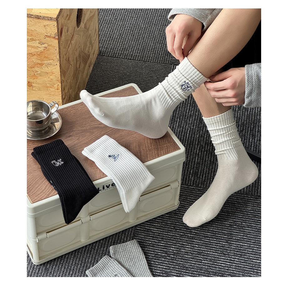 Vớ Tất Unisex thể thao chữ COCKY cổ cao phong cách thể thao, năng động.