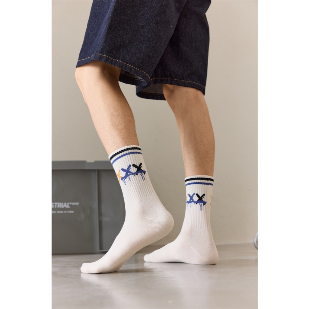 Vớ Tất Unisex thể thao chữ CLASS cổ cao phong cách thể thao, năng động.