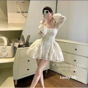 Váy ren tiểu thư cổ vuông sang chảnh