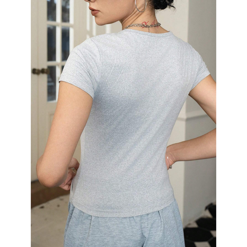 Áo Thun Nữ Ôm Body Màu Trơn Vải Mềm Mịn YN091
