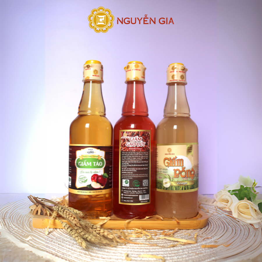 Giấm Bỗng Nguyễn Gia Lên Men Tự Nhiên 500ml / 1L NGG010