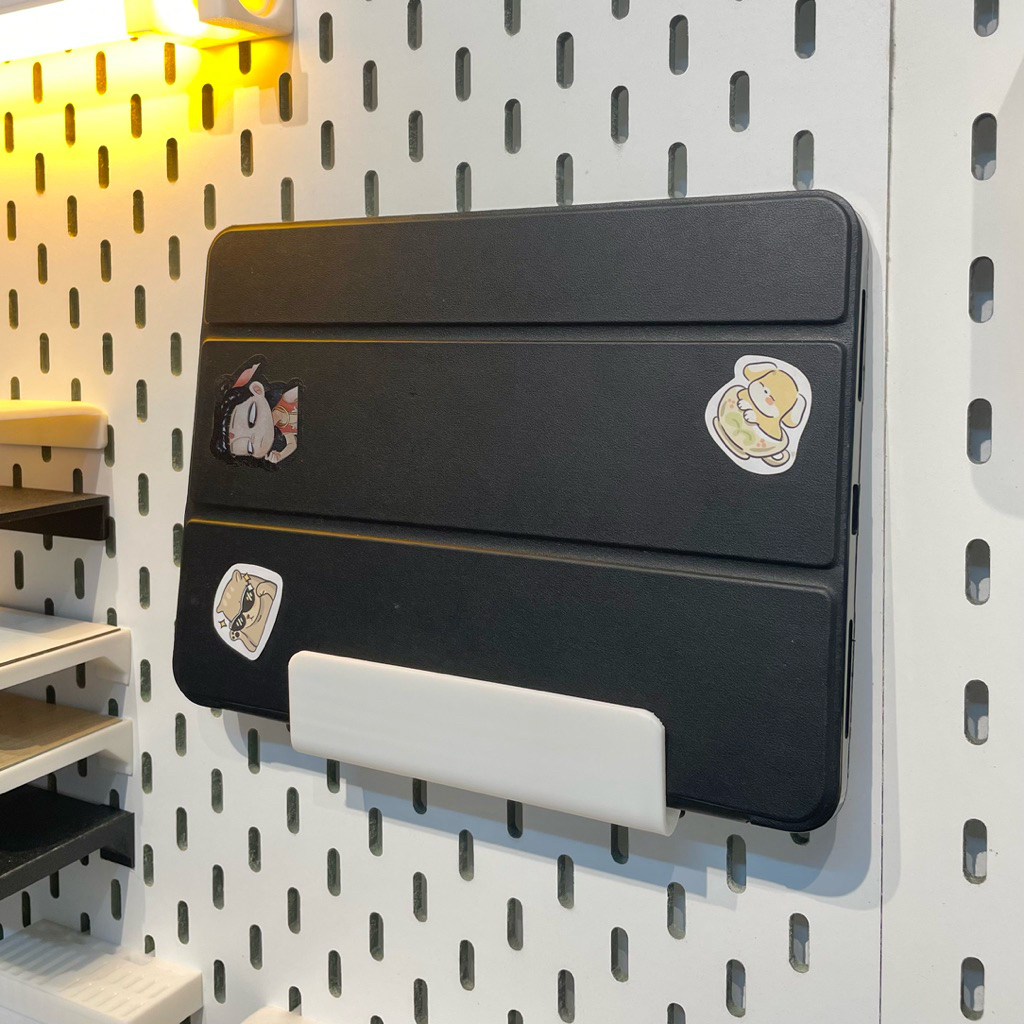 Giá đỡ đa năng, đỡ điện thoại, Ipad cho bảng Lỗ Dọc | Phụ Kiện Pegboard Đa Năng