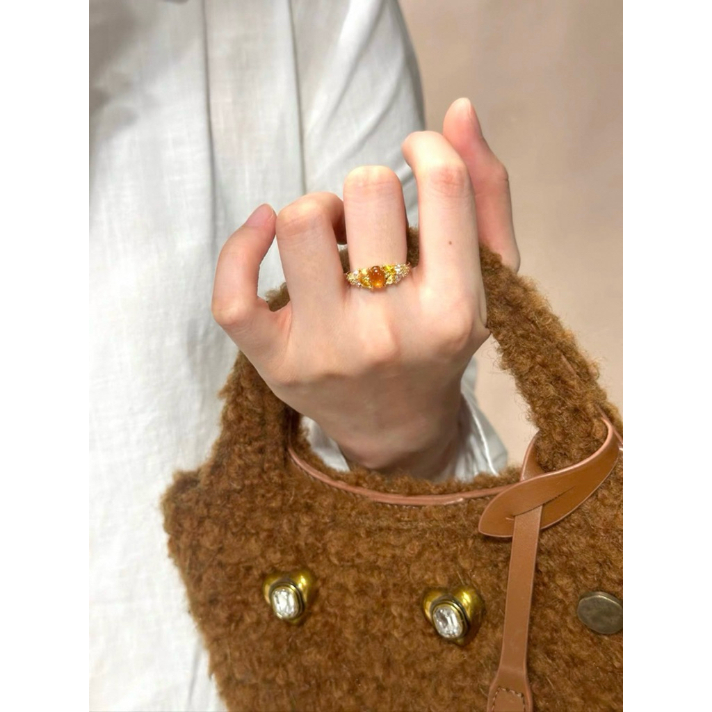 (l.G 1.210k) Nhẫn Citrine Thịnh Vượng Công Chúa – Mạch Vĩ Kim Tiền Thiên Nhiên – Sunday