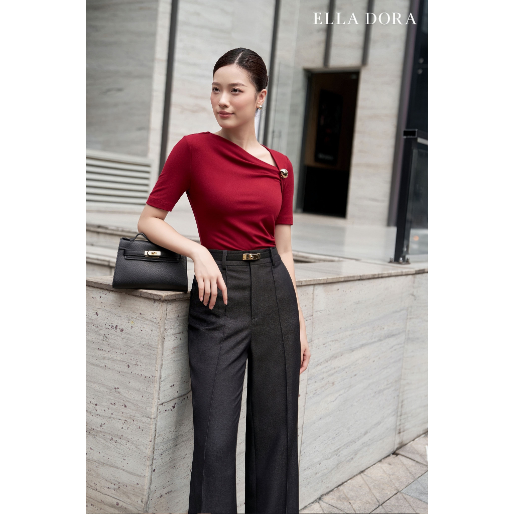 Áo thun ELLA DORA thiết kế cổ lệch đính tag đồng nâu sang trọng thanh lịch 3 màu ĐỎ/ ĐEN/ NÂU [AT45]