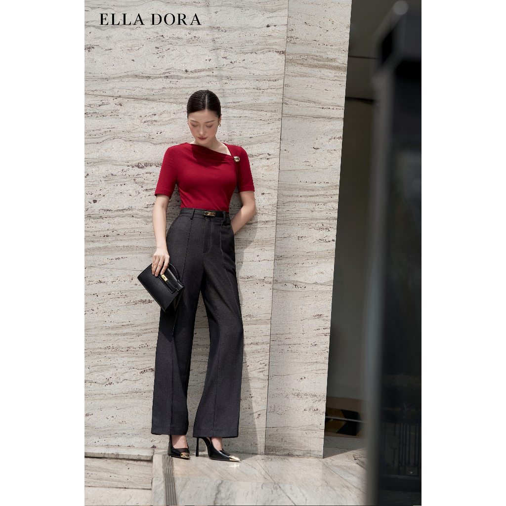 Áo thun ELLA DORA thiết kế cổ lệch đính tag đồng nâu sang trọng thanh lịch 3 màu ĐỎ/ ĐEN/ NÂU [AT45]