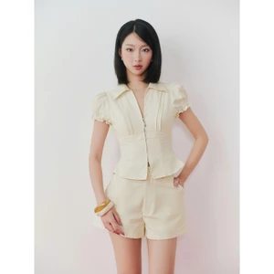Set Nữ ERMIL Áo Tay Phồng Cổ Chữ V Và Quần Shorts Ngắn GOÛT DE JUN