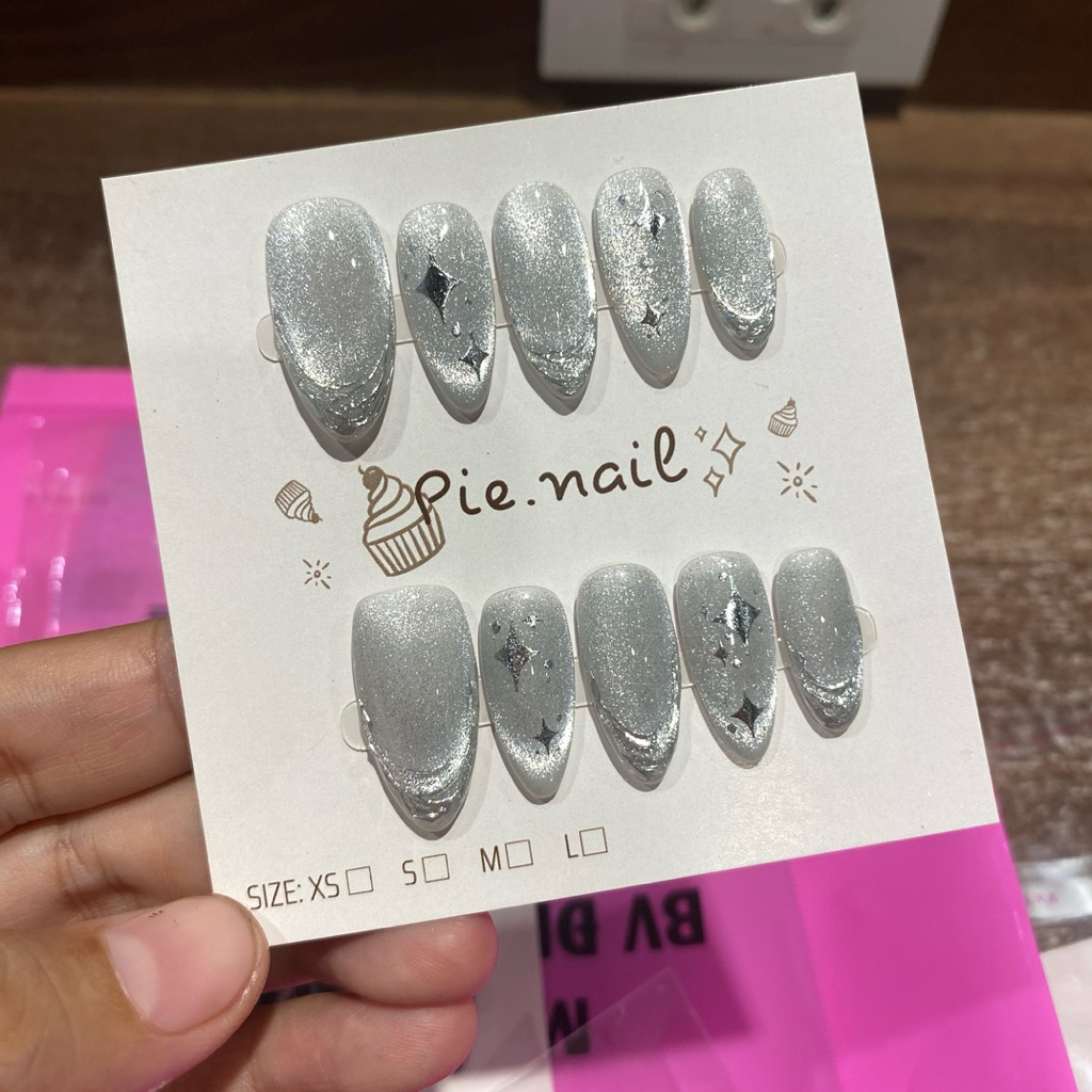426. nailbox mắt mèo kim cương bling