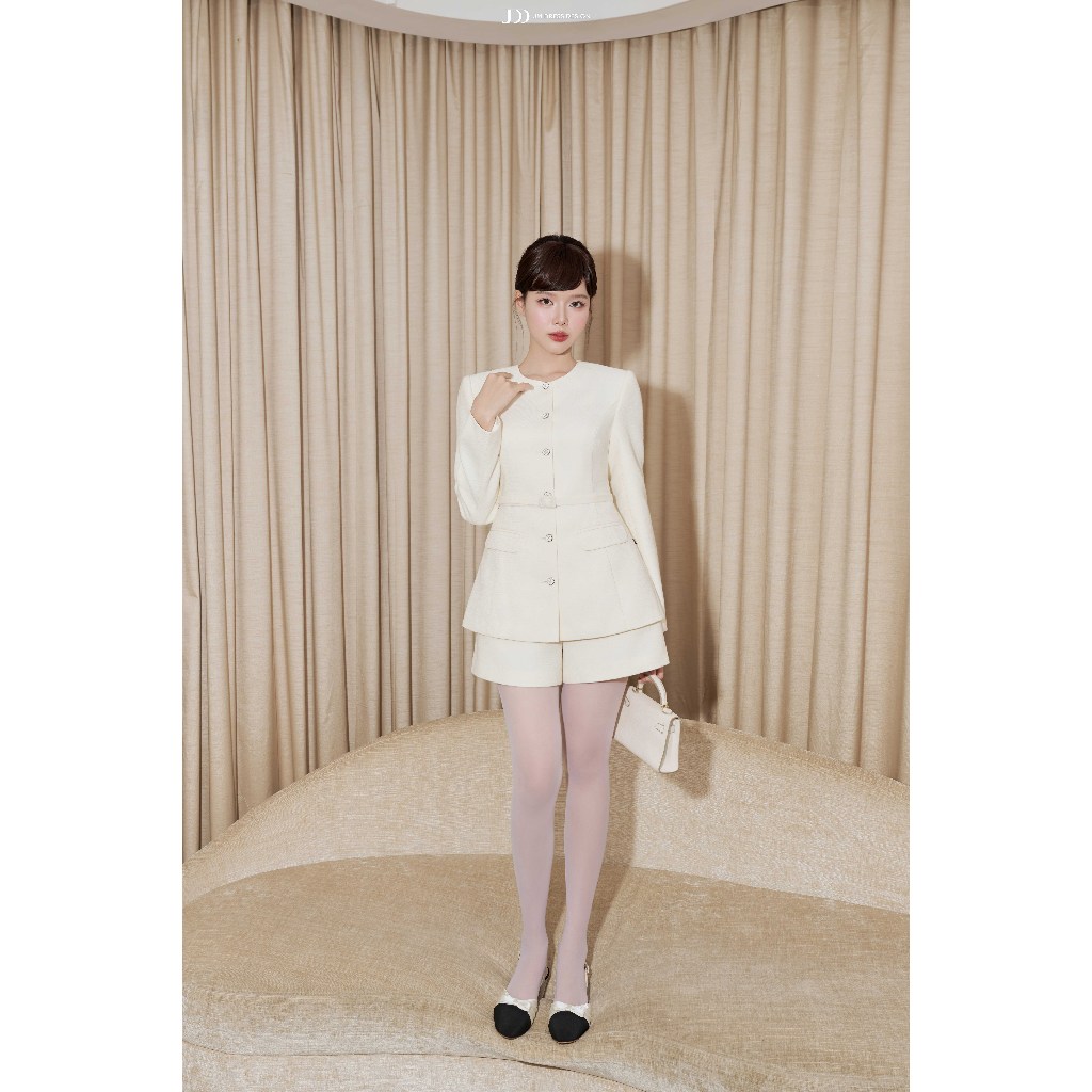 Set Áo Tweed Cổ Tròn 1 Hàng Cúc 5T03.2509TW, Quần Sooc 2 Túi Ốp Vuông A 3S11.2509TW Set Phong Cách Tailoring Cổ Điển JM