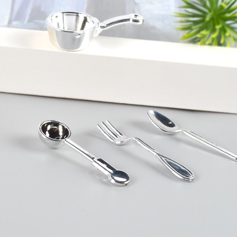 Bộ 11 món dụng cụ bếp mini đồ chơi mô hình trang trí DIY Nhà búp bê, Nồi Chảo Nĩa Muỗng mini decor doll Hiếu
