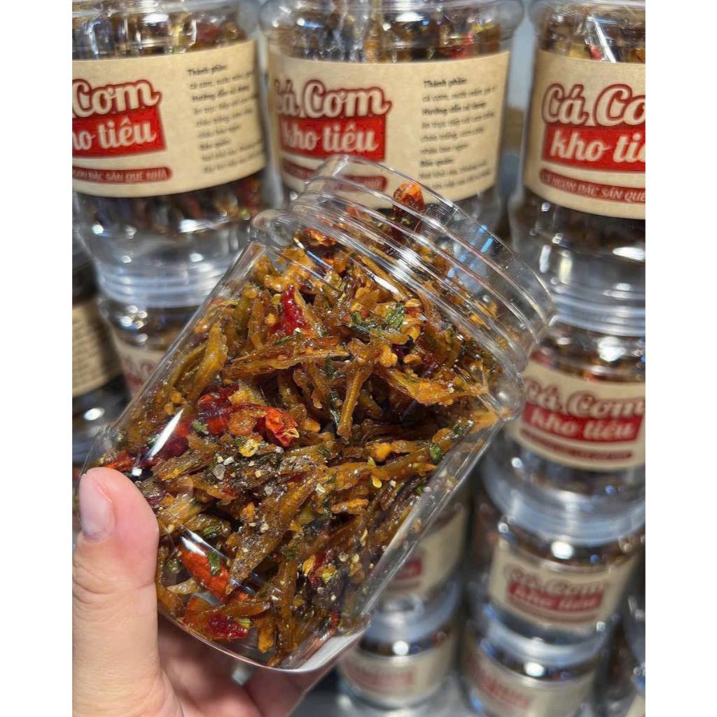 CÁ CƠM KHO TIÊU ĐẶC SẢN QUÊ NHÀ - Hũ 300gr - Ăn vặt Su Xoắn