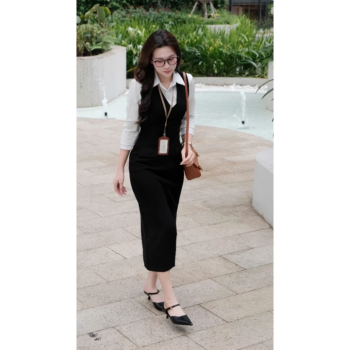 DV03 - Đầm công sở La Merci đầm yếm thiết kế ôm nhẹ tôn dáng thoải mái Đầm đen Chất Liệu Dày Dặn