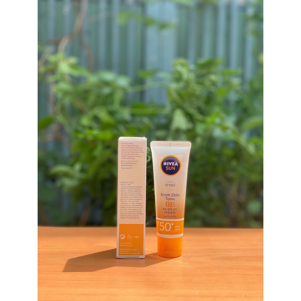 Kem chống nắng kiêm BB Cream Nivea Sun UV Face Sunscreen SPF50