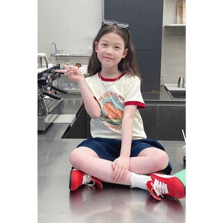 [B&G] Sét bộ Áo thun in hình viền đỏ dễ thương, phối cùng short jean cá tính cho bé gái từ 10-45kg