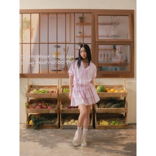 Đầm OLV cổ V phối bèo Pink Striped Ruffle Mini Dress ngọt ngào dễ thường phù hợp đi chơi